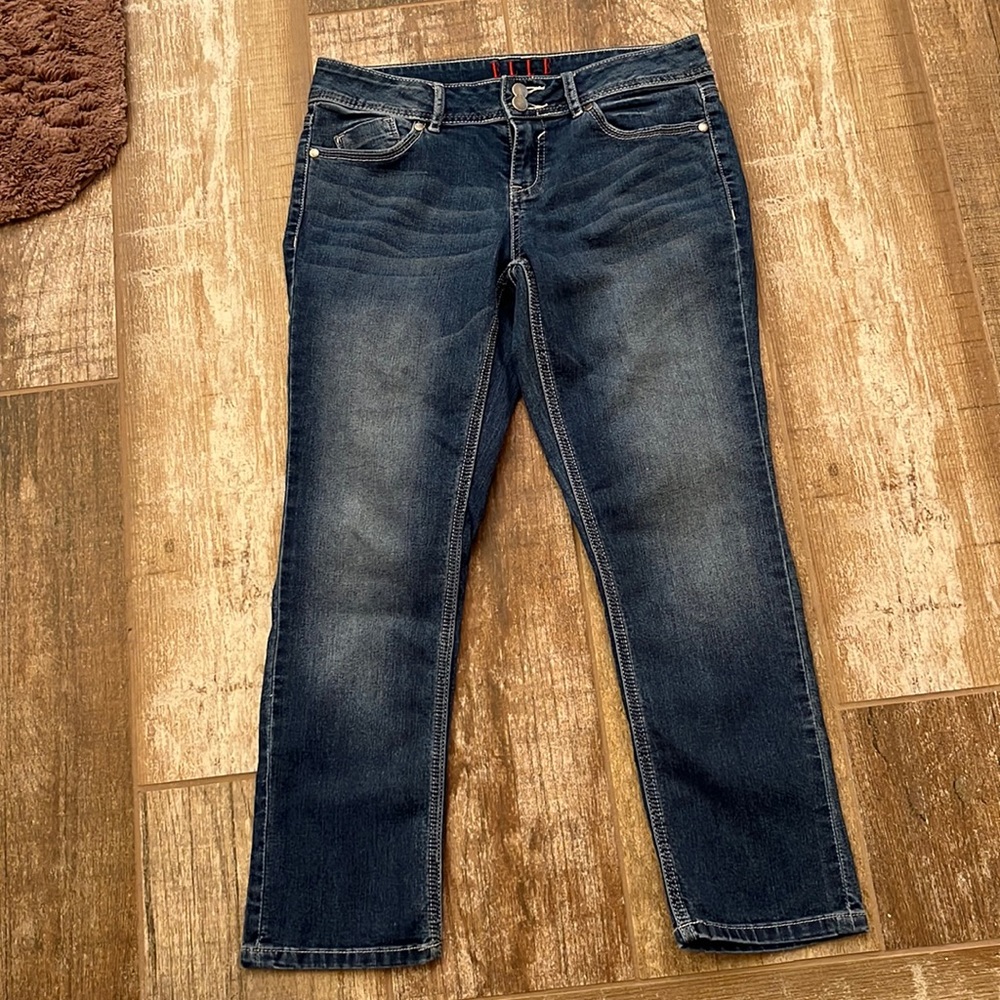 Women’s cropped jeans